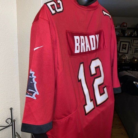 Tampa Bay Buccaneers Tom Brady Authentic Nike Vapor On Field Red Jersey L NWT - Picture 8 of 10